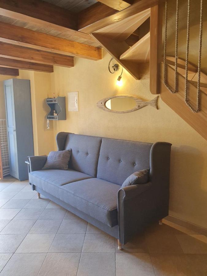 House Tuna Ustrine Extérieur photo