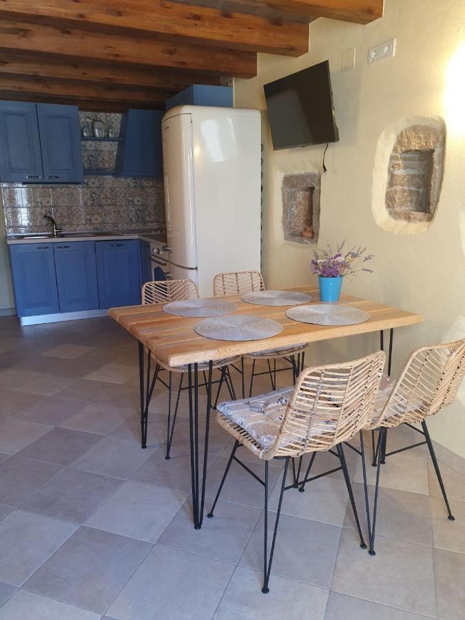 House Tuna Ustrine Extérieur photo