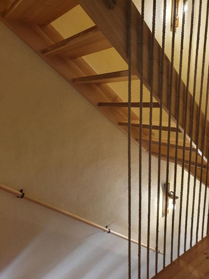 House Tuna Ustrine Extérieur photo